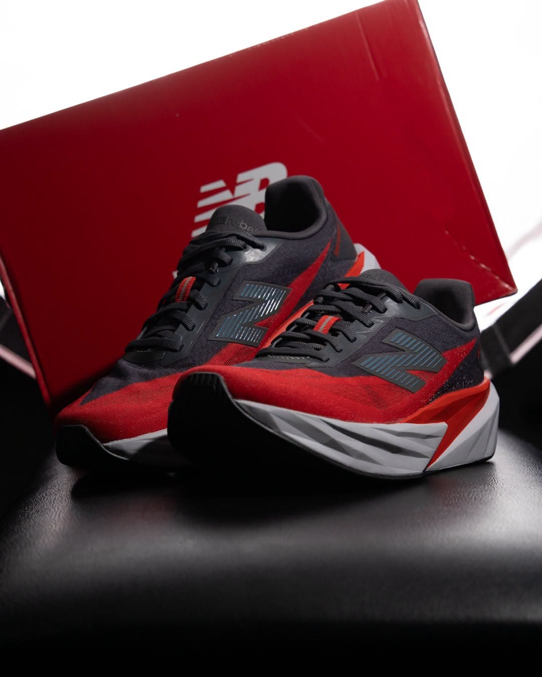 NEW BALANCE FUELCELL REBEL V5